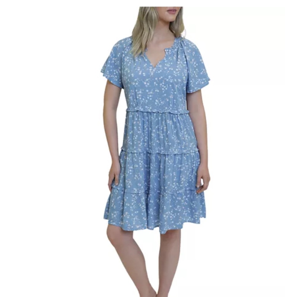 BeachLunchLounge NEW Size L
Camila Floral-Print Dress